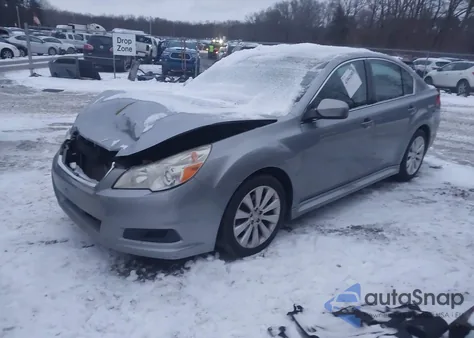 2010 Subaru Legacy 2.5I Limited из США, поврежденный, VIN 4S3BMBK61A3246288